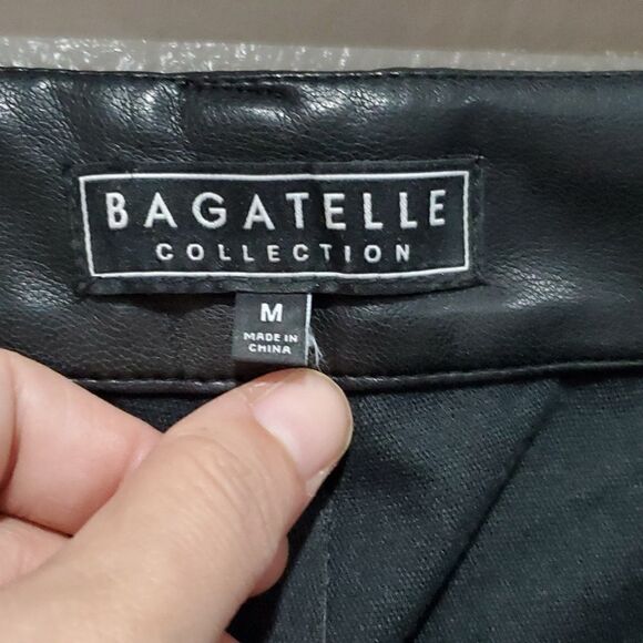 Bagatelle Black Faux Leather Cropped Flare Pants Size M - Picture 7 of 14